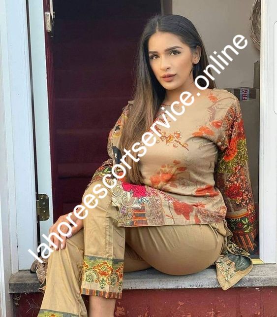 Call-Girls-Service-in-Lahore